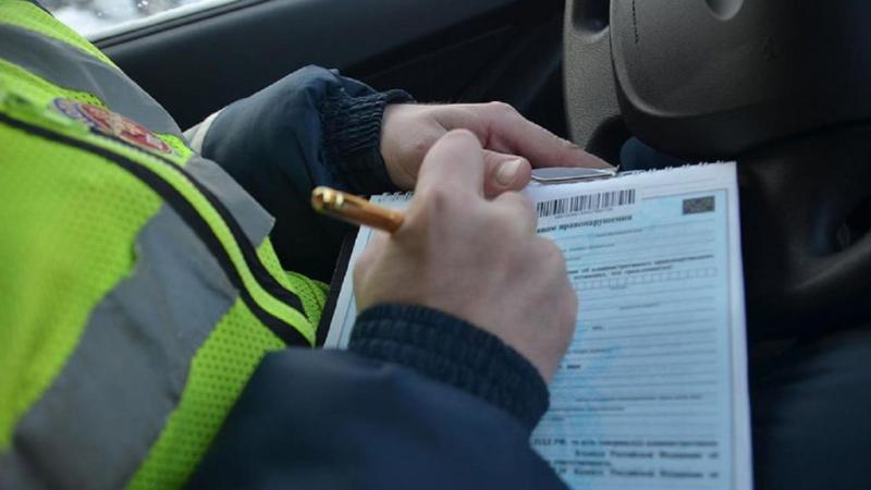 С 1 сентября 2023 года вступают в силу новые правила и штрафы для автомобилистов.
